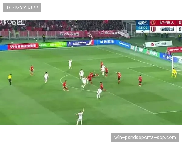 勒诺尔芒连场关键破门，近6场持续压制对手后卫，成为后防线稳定输出点